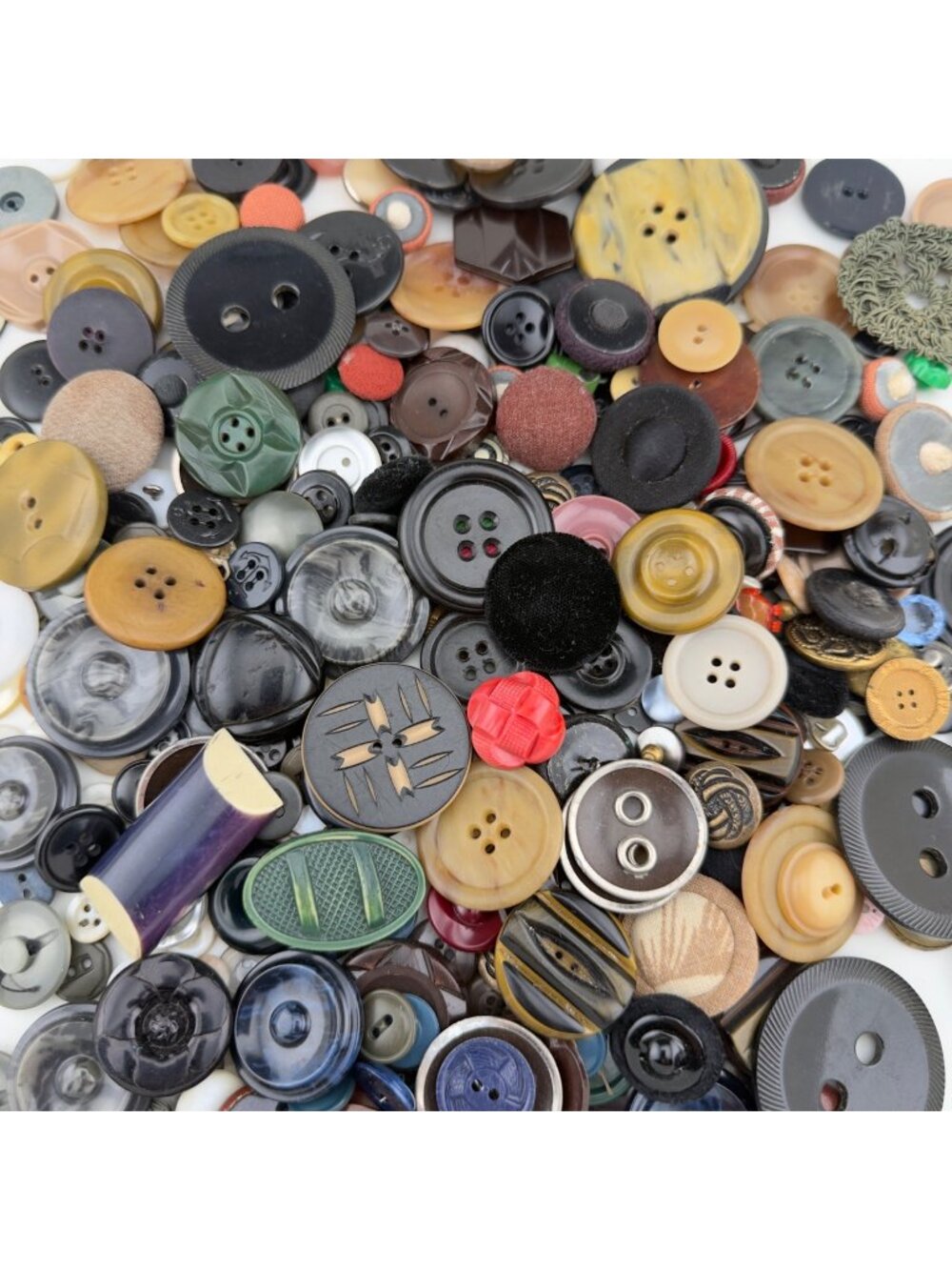 Vintage Sewing Button Mix Lot Multicolor 250 plus Estate Collection